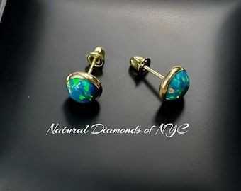 Marine Aqua Opal Ohrstecker in 14K Massivgold, Lünetten-Set Opal Ohrstecker, 14K Massivgold, Schraubverschluss, Opal Ohrringe, Zierliche Ohrstecker