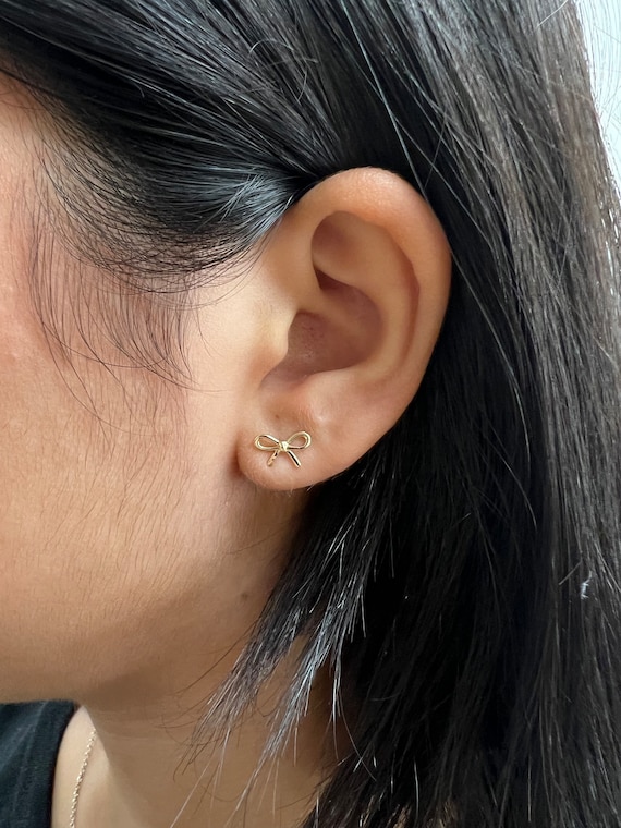 Classic Ribbon Stud Earring in 14k Solid Gold, Present Bow