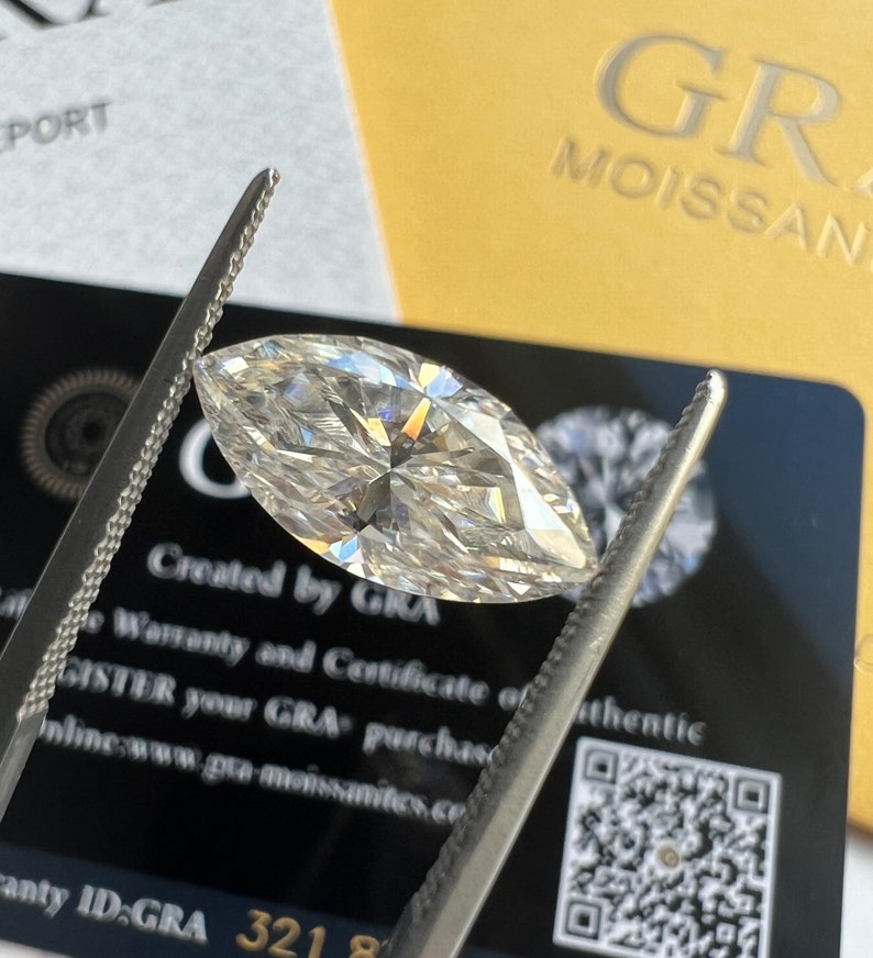 GRA Certified Loose Moissanite Marqise Cut Stones D VVS1 Sizes 5x10 mm 6x12 mm 7x14 mm USA Stock image 2