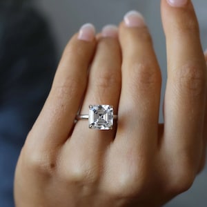 Certificated 2.50 ct D Color VVS1 Clarity Asscher cut Moissanite Solitaire Engagement Ring in 14k Solid White Gold