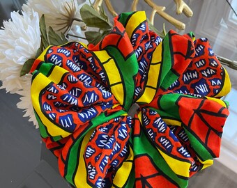 Handmade Oversized scrunchie, jumbo scrunch, XXL scrunch, printed scrunch, scrunchie for thick hair.