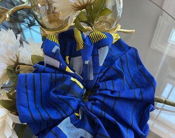 Handmade Oversized scrunchie, jumbo scrunch, XXL scrunch, printed scrunch, scrunchie for thick hair.
