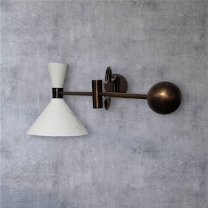 Modern Adjustable Wall Lamp with White Metal Shade – Elegant Swing Arm Sconce for Bedroom & Living Room