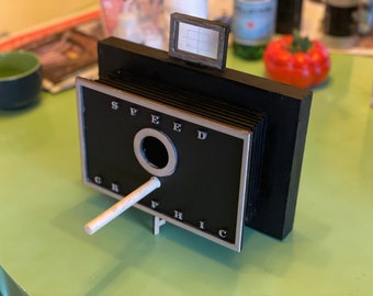 Retro Camera Birdhouse