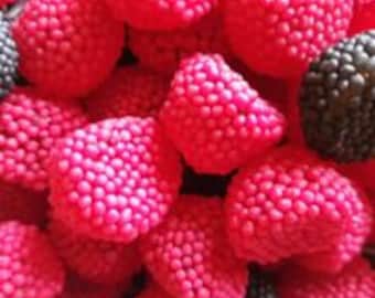 Zwarte bessen en frambozen