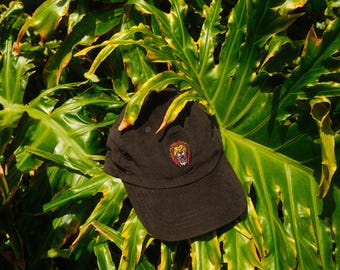 Vintage Cord Lion Cap - Unisex bestickte Mütze, verstellbar & mehrfarbig