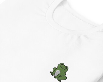 Frog Embroidered T-Shirt – Minimalist, Cute Cottagecore Animal Shirt, Kawaii Frog Tee, Unisex Nature Lover Gift, Soft Cotton Aesthetic Top