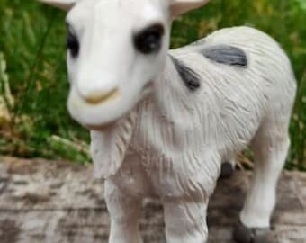 Garden Gift Goat outdoor ornament Collectable Gift Birthday - UK SELLER
