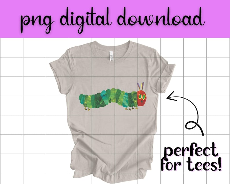 Pu&ograve; includere: Una maglietta beige chiaro con un disegno di bruco colorato. Il bruco &egrave; raffigurato in tonalit&agrave; di verde, blu e rosso. Il testo "png digital download" &egrave; in alto e "perfect for tees!" in basso.