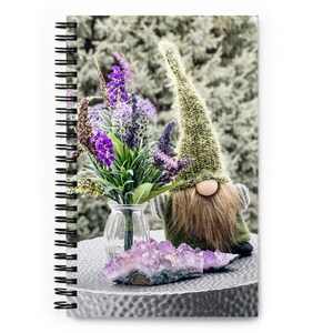 notebook: Gnome Life 05 Spiraal notebook | Amethist | Zweedse Tomte | Noorse Nisse | Noordse Gnome | IJslandse Elfen