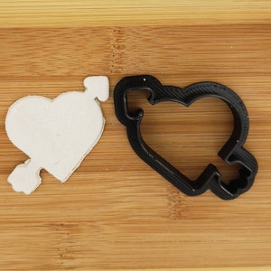Valentine&#39;s Day Heart With Arrow Shaped Plastic Cookie Cutter - Polymer Clay Cutter - Fondant Cutter - Craft Cutters - 3d Printed Cutter