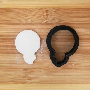 Wreath with Bow Shaped Cookie Cutter