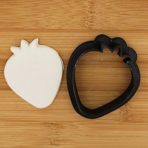 Strawberry Shaped Plastic Cookie Cutter - Polymer Clay Cutter - Fondant Cutter - Craft Cutters - 3d Printed Cookie Cutter