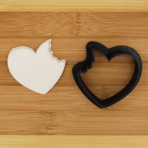 Valentine&#39;s Day Heart with Bite Shaped Plastic Cookie Cutter - Polymer Clay Cutter - Fondant Cutter - Craft Cutters - 3d printed Cutter