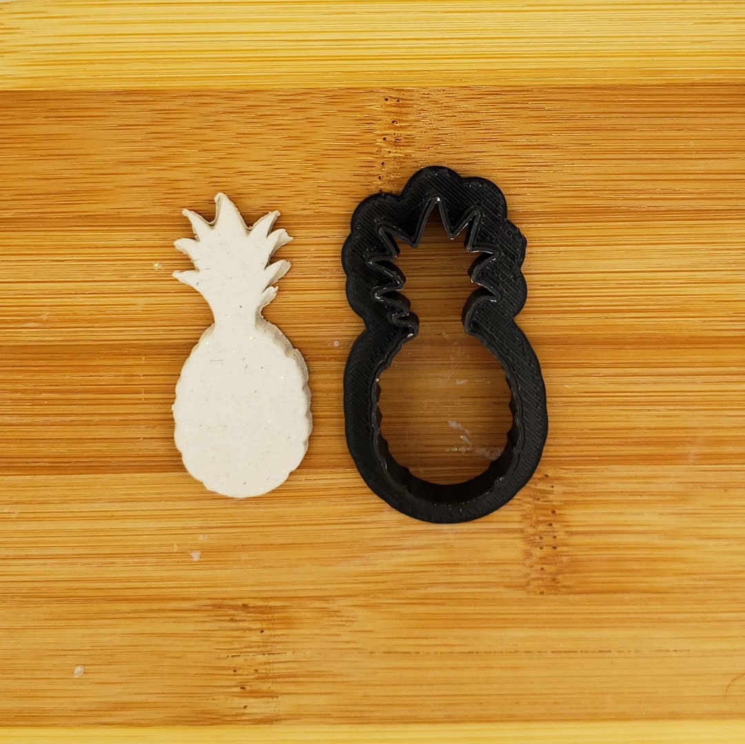 Pineapple Shaped Plastic Cookie Cutter - Fruit Shape Cutters - Polymer ...