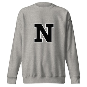Camisa com estampa de letras com nome personalizado, blusa inicial personalizada, moletom com gola redonda e alfabeto, moletom com letras unissex personalizado, presente para casais, ideia personalizada
