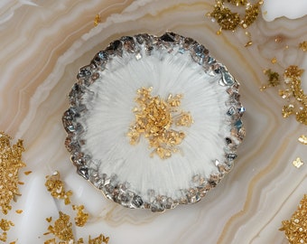 10” resin tray with glass rim, pearl white with gold accents, handmade decorative tray / serving tray, unique centerpiece, geode agate shape