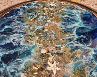 Ocean-Inspired Resin Art Tray – 13” Round Coastal Glass Décor