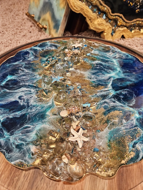 Ocean-Inspired Resin Art Tray – 13” Round Coastal Glass Décor