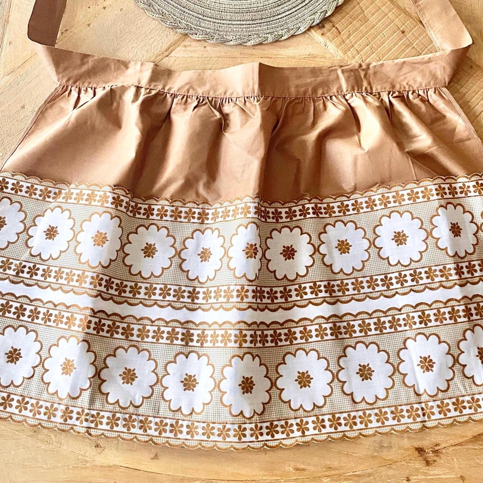 Vintage 70s Floral Half Apron Polished Cotton Retro Kitchen, USA Made