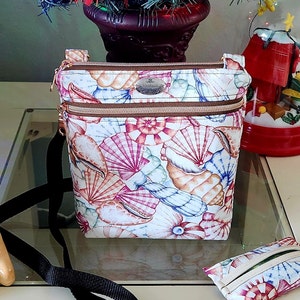 Handmade ‘White Seashell’  Sling Crossbody Bag | Beach Vacation Shoulder Bag | Great gift for all beach lovers!