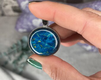 Glas Cabochon Anhänger mit schwarzen Kette aus Kunstleder