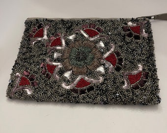 Gorgeous Gray Silver Vintage Beaded Sequin Clutch Cocktail Bag Purse
