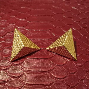 Taweret Textured Triangle Stud Earrings