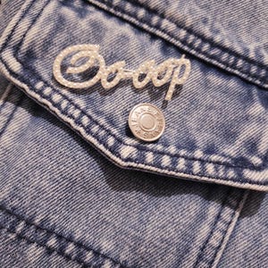 DST Pins and Brooches oo-oop pin