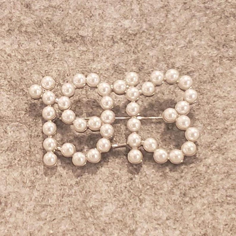DST Pins and Brooches large 1913 pin