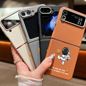 Bonita funda de astronauta para Samsung Galaxy Z Flip 6, 5, 4 y 3