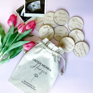 Cartes étapes grossesse bébé bois | Étapes clés de la grossesse pour les femmes enceintes | Coffret de 23 disques en bois