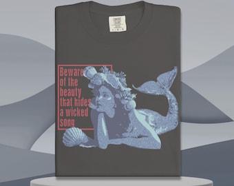 Camiseta Sea Witchery: Sereia retrô, clima de bruxa, cores confortáveis