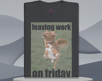 Hilarisch T-shirt met werkmeme: Funny Friday-hondenshirt