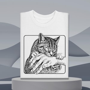 Funny Cat T-shirt, Vintage meme Tee, Retro cat Humor, Cat biting Shirt, Retro Cat Lover Gift, Viral Meme Shirt, Funny Offensive Shirt