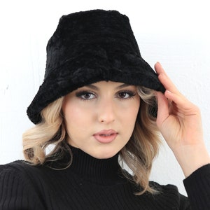 Lamb Wool Bucket Hat, Black Soft Fur Bucket Hat, Real bucket Lamb Fur Hat, Stylish Lamb Fur Hat With Lining Made From Full Skin