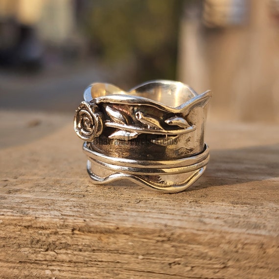 Handmade spinner ring deals