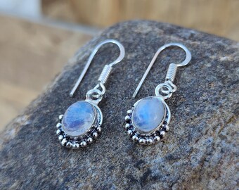 Moonstone Earrings! Moonstone Dangle & Drop Earrings! Sterling Silver Earrings! Dangle Earrings Stone! Moonstone Dangle! Gemstone earrings