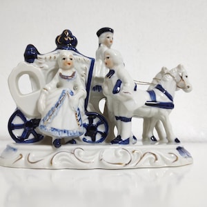 Pièce rare. Cartette victorienne vintage en porcelaine, figurine de dame et de monsieur.