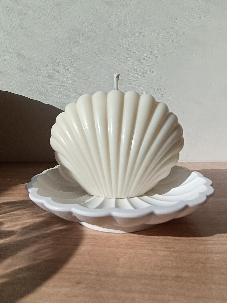 SET candle and shell tray image 1