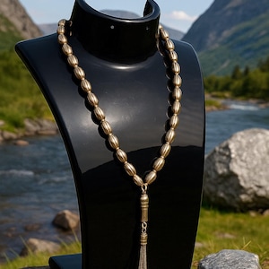 Natural NaturalRoyal 925 Silver Misbaha Elegancia rara, espiritual y atemporal مسبحة من الفضة الخالصة 925 فخمة ومميزه