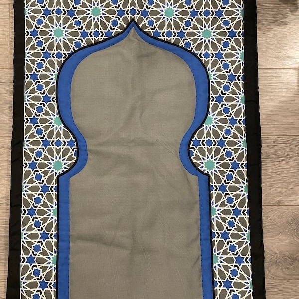 Handmade Prayer Mat - Pakistan Maestri / Perfect Gift for Ramadan and Eid
