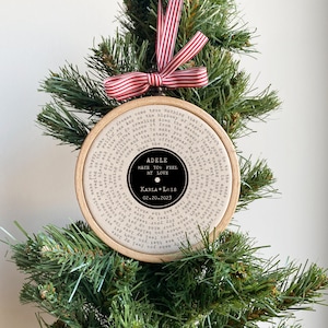 Personalized Song Record - Birthday Gift for Her - Anniversary Gift for Him - Couples Gift - Wedding Gift - Song Plaque - Couples Christmas