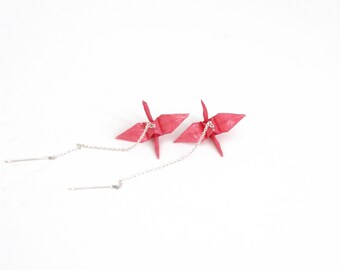 Kolczyki z różowym żurawiem origami: biżuteria z papieru ze srebra próby 925