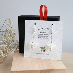 Pendientes de grulla de origami: pájaro de papel japonés, cuentas de perla, joyería nupcial