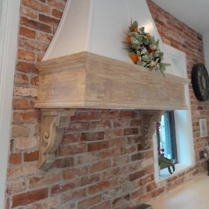 Hand-carved Wood One Corbel Carving Large Classic Open Handcrafted lovers Solid Mission Wood Perfect Accent Bracket Corbel Ready to Ship