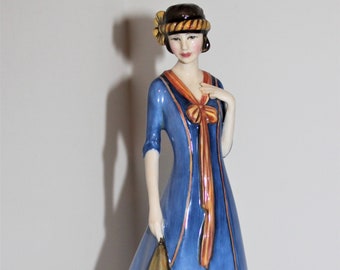 Royal Doulton figurine Prototype &quot;The Fan&quot; statue  no Hn number given not issued at a figurine Only 3 made EVER!!
