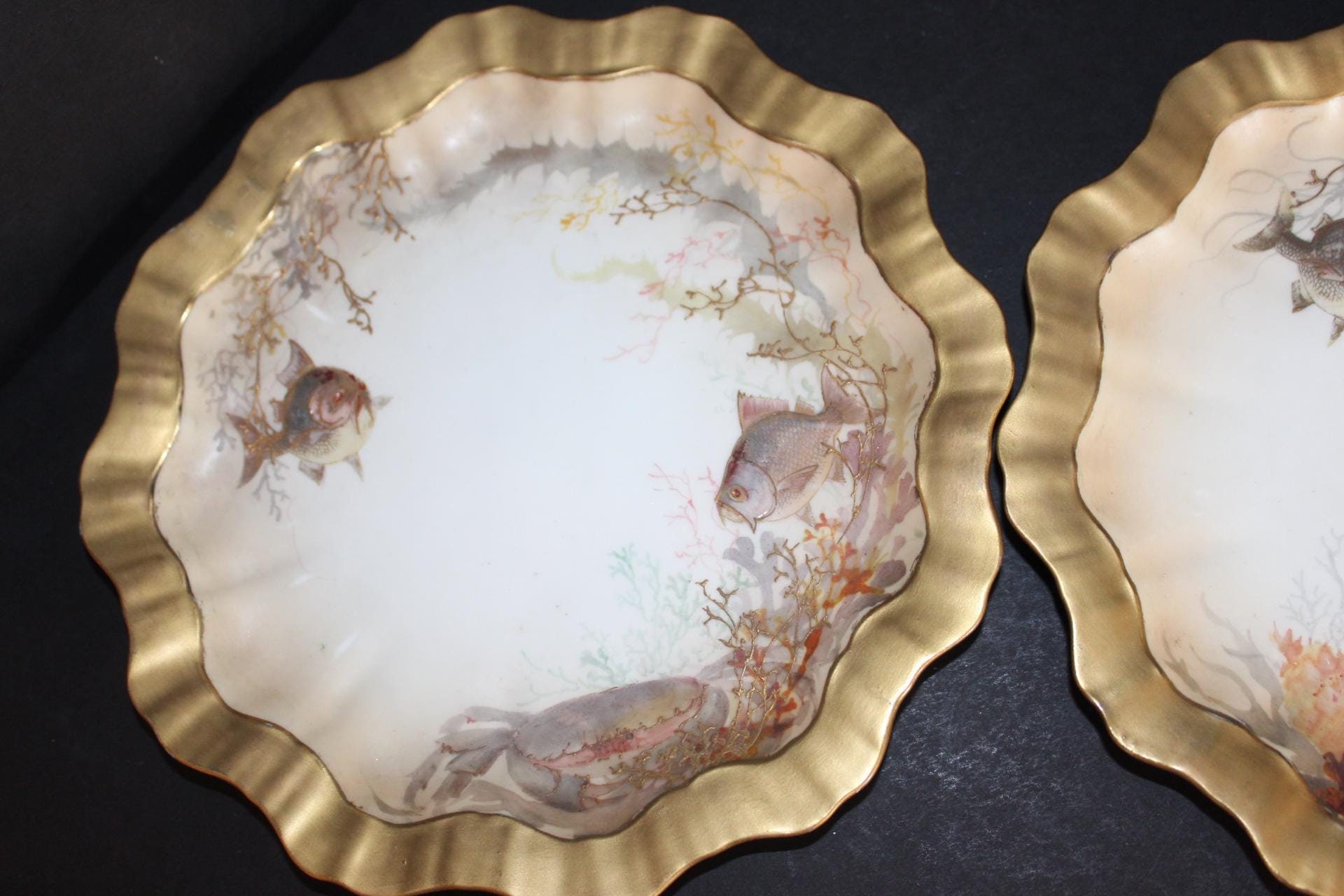 VERY RARE Royal Doulton 2 fish plates with heavy gold rims cabinet plate great condition 8 1/2"