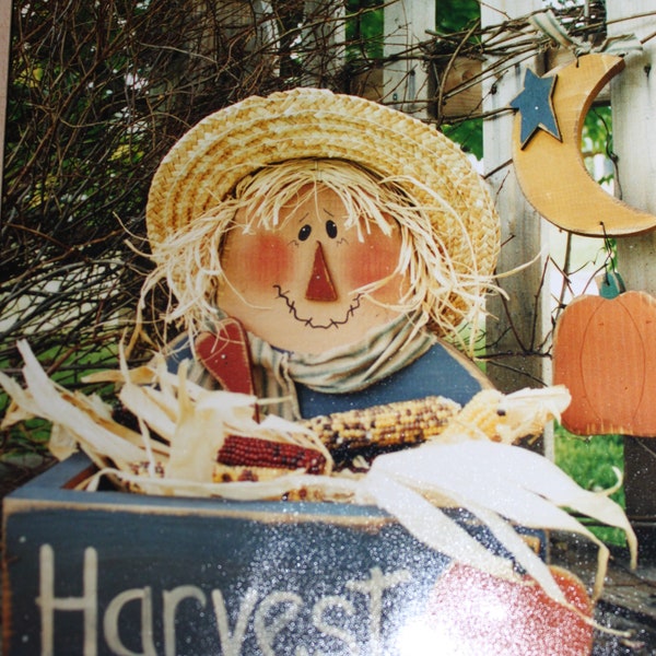Walt the 12" scarecrow fall harvest wooden box pattern craft pattern