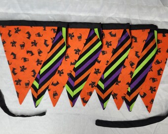 Bunting Flags 9 Flags- 6' Halloween Decor Witch Black Cat Bat Stripes